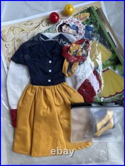 TONNER RTB-101 VDC GRACE & LACIE 16 Fashion DOLL SNOW WHITE DRESS OUTFIT NEW TONNER RTB-101 VDC GRACE & LACIE 16 Fashion DOLL SNOW WHITE DRESS OUTFIT NEW