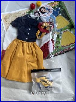 TONNER RTB-101 VDC GRACE & LACIE 16 Fashion DOLL SNOW WHITE DRESS OUTFIT NEW TONNER RTB-101 VDC GRACE & LACIE 16 Fashion DOLL SNOW WHITE DRESS OUTFIT NEW