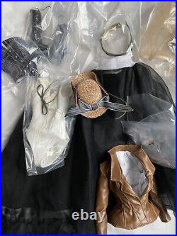 TONNER TYLER WENTWORTH JONAH HEX LILA 16 COMPLETE Fashion Doll CLOTHES OUTFIT