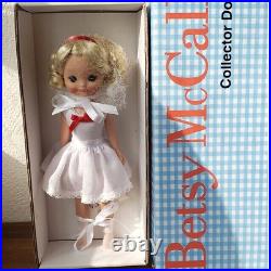 TONNER Tiny Betsy McCall Doll Figure Bonde Girl Outfit Cute Collectors Box