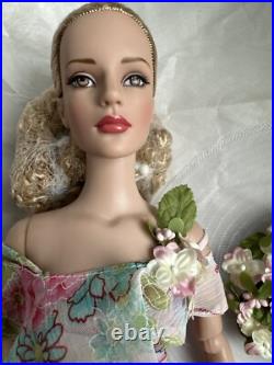 TONNER Tyler TWO DAYDREAMERS EXCLUSIVE ETERNAL LOVE SYDNEY CHASE Dressed DOLL LE