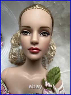 TONNER Tyler TWO DAYDREAMERS EXCLUSIVE ETERNAL LOVE SYDNEY CHASE Dressed DOLL LE