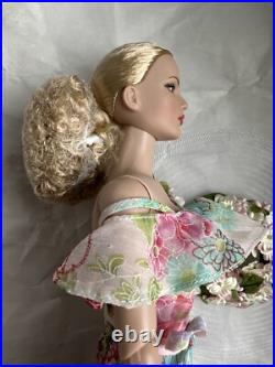 TONNER Tyler TWO DAYDREAMERS EXCLUSIVE ETERNAL LOVE SYDNEY CHASE Dressed DOLL LE