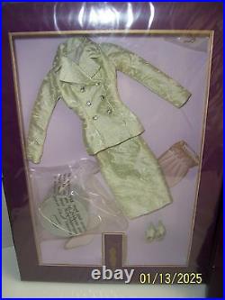 TONNER Tyler Wentworth 16 Vinyl DOLL Clothes Outfit Suit ENSEMBLE NRFB