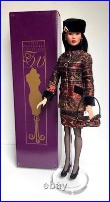 TONNER Tyler Wentworth Russian Renaissance Doll 16 Outfit