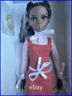 TONNER VDC ELLOWYNE WILDE NEEMA STRAIGHT and NARROW 16 FASHION DOLL NRFB LE 150