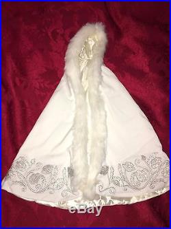 TONNER WINTER IN OZ outfit white