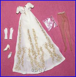 Tonner 10 Tiny Kitty Capital Affair Complete Outfit Cream and Gold