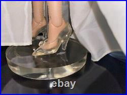 Tonner 15 Disney Showcase Cinderella with glass slippers