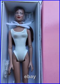 Tonner 16 American Beauty Basics Redhead Doll NRFB T5-R16D-01-001 MINT IN BOX