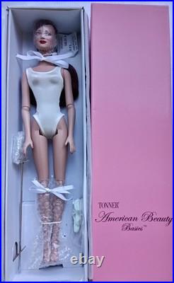 Tonner 16 American Beauty Basics Redhead Doll NRFB T5-R16D-01-001 MINT IN BOX Tonner 16 American Beauty Basics Redhead Doll NRFB T5-R16D-01-001 MINT IN BOX