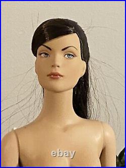 Tonner 16 Black Hair Ponytail Doll 2003