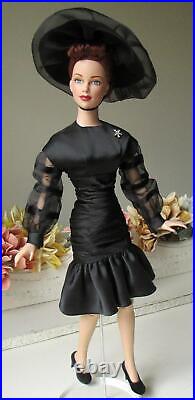 Tonner 16 Brenda Starr Doll in Evening Noir Outfit Red Hair
