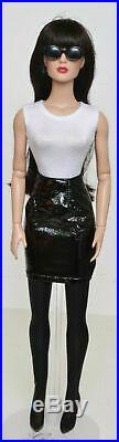 Tonner 16 Doll DIANA PRINCE dressed in COOL CHIC OUTFIT New