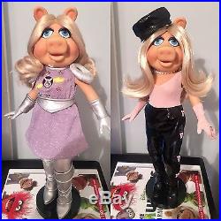 Tonner 16 Miss Piggy 8 Outfits, Shoes, Accessories & Wigs & 12 Kermit the Frog
