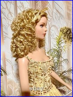 Tonner 2002 RTW Tyler Wentworth Spring 16 Doll In Champagne Bubbles Outfit