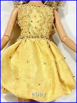 Tonner 2002 RTW Tyler Wentworth Spring 16 Doll In Champagne Bubbles Outfit