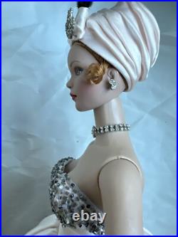 Tonner 2002 TDLM Reflect D' Argent 16 Tyler Wentworth Dressed Fashion Doll LE Tonner 2002 TDLM Reflect D' Argent 16 Tyler Wentworth Dressed Fashion Doll LE