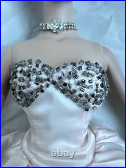 Tonner 2002 TDLM Reflect D' Argent 16 Tyler Wentworth Dressed Fashion Doll LE Tonner 2002 TDLM Reflect D' Argent 16 Tyler Wentworth Dressed Fashion Doll LE