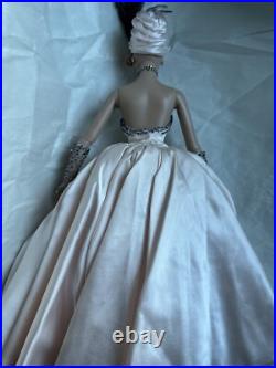Tonner 2002 TDLM Reflect D' Argent 16 Tyler Wentworth Dressed Fashion Doll LE Tonner 2002 TDLM Reflect D' Argent 16 Tyler Wentworth Dressed Fashion Doll LE