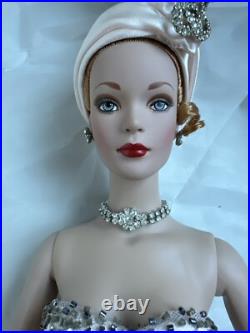 Tonner 2002 TDLM Reflect D' Argent 16 Tyler Wentworth Dressed Fashion Doll LE Tonner 2002 TDLM Reflect D' Argent 16 Tyler Wentworth Dressed Fashion Doll LE