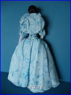 Tonner 2004 Wizard of Oz 16 BASIC OZMOPOLITAN Doll in BLUE SKIES GLINDA Outfit