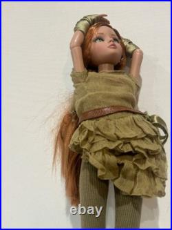 Tonner 2006 ELLOWYNE WILDE Redhead 16 Fashion Doll withOlive Green Clothing RARE