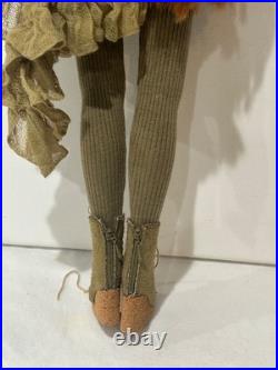 Tonner 2006 ELLOWYNE WILDE Redhead 16 Fashion Doll withOlive Green Clothing RARE