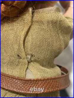 Tonner 2006 ELLOWYNE WILDE Redhead 16 Fashion Doll withOlive Green Clothing RARE