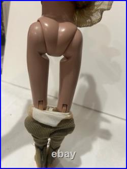 Tonner 2006 ELLOWYNE WILDE Redhead 16 Fashion Doll withOlive Green Clothing RARE