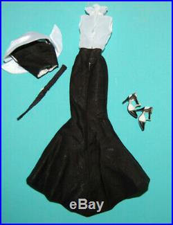 Tonner 2009 Classic Portrait Joan Crawford 16 Tyler Fashion Doll OUTFIT