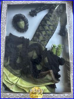 Tonner 2009 EVERLASTING ENVY Evangeline Ghastly 17 Vinyl Fashion Doll Outfit LE