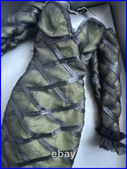 Tonner 2009 EVERLASTING ENVY Evangeline Ghastly 17 Vinyl Fashion Doll Outfit LE