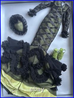 Tonner 2009 EVERLASTING ENVY Evangeline Ghastly 17 Vinyl Fashion Doll Outfit LE