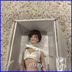 Tonner 2010 13 Revlon Fashion wigged Doll 3 wigs RARE