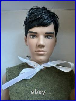 Tonner 2010 Twilight New Moon Jacob Black Taylor Lautner 17 Fashion Doll New Le Tonner 2010 Twilight New Moon Jacob Black Taylor Lautner 17 Fashion Doll New Le