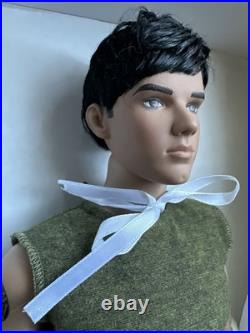 Tonner 2010 Twilight New Moon Jacob Black Taylor Lautner 17 Fashion Doll New Le Tonner 2010 Twilight New Moon Jacob Black Taylor Lautner 17 Fashion Doll New Le