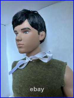 Tonner 2010 Twilight New Moon Jacob Black Taylor Lautner 17 Fashion Doll New Le Tonner 2010 Twilight New Moon Jacob Black Taylor Lautner 17 Fashion Doll New Le