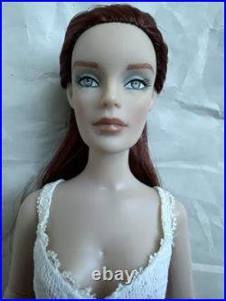 Tonner 2010 Ultra Basic REDHEAD 13 Revlon Dressed Fashion Doll Tonner 2010 Ultra Basic REDHEAD 13 Revlon Dressed Fashion Doll