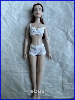 Tonner 2010 Ultra Basic REDHEAD 13 Revlon Dressed Fashion Doll Tonner 2010 Ultra Basic REDHEAD 13 Revlon Dressed Fashion Doll