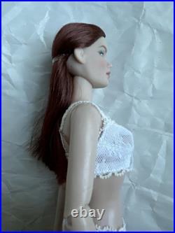 Tonner 2010 Ultra Basic REDHEAD 13 Revlon Dressed Fashion Doll Tonner 2010 Ultra Basic REDHEAD 13 Revlon Dressed Fashion Doll