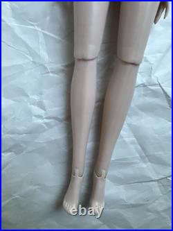 Tonner 2010 Ultra Basic REDHEAD 13 Revlon Dressed Fashion Doll Tonner 2010 Ultra Basic REDHEAD 13 Revlon Dressed Fashion Doll