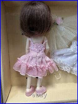 Tonner 2011 Amelia Thimble Gift Set 4 Resin BJD Collector Doll With Outfits