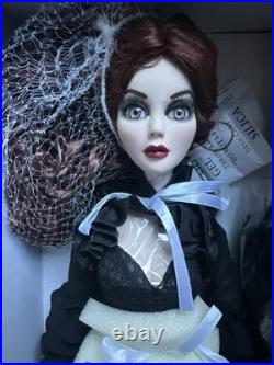 Tonner 2013 Convention EVANGELINE GHASTLY DARK GLAMOUR 18 Doll LE 350 NEW NRFB Tonner 2013 Convention EVANGELINE GHASTLY DARK GLAMOUR 18 Doll LE 350 NEW NRFB