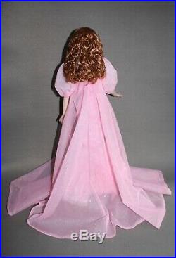 Tonner 22 American Model Glinda Good Witch OUTFIT ONLY Complete/No wig NO DOLL
