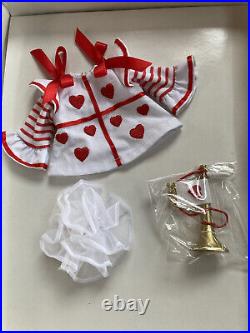 Tonner 9 Alice in Wonderland White Rabbit Who Stole Tarts Outfit LE RARE NRFB