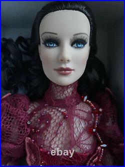 Tonner ANTOINETTE 16 2015 MDC MODERN DOLL CONVENTION MAD ABOUT TEA DAPHNE DOLL