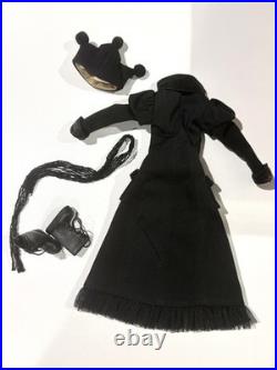 Tonner Agnes Dreary 16 Sister Dreary doll COVERED IN DARKNESS OUTFIT only