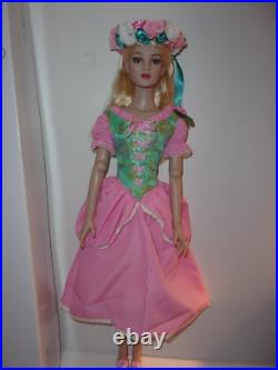 Tonner American Model Fairytale Basic 22 Doll 1 Wig, Added Peggy Wreath Hat Tonner American Model Fairytale Basic 22 Doll 1 Wig, Added Peggy Wreath Hat