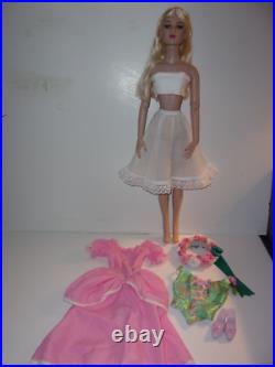 Tonner American Model Fairytale Basic 22 Doll 1 Wig, Added Peggy Wreath Hat Tonner American Model Fairytale Basic 22 Doll 1 Wig, Added Peggy Wreath Hat
